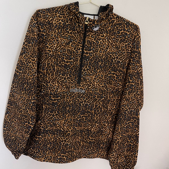adidas Originals windbreaker jacket in leopard print size M NWT - Picture 7 of 13